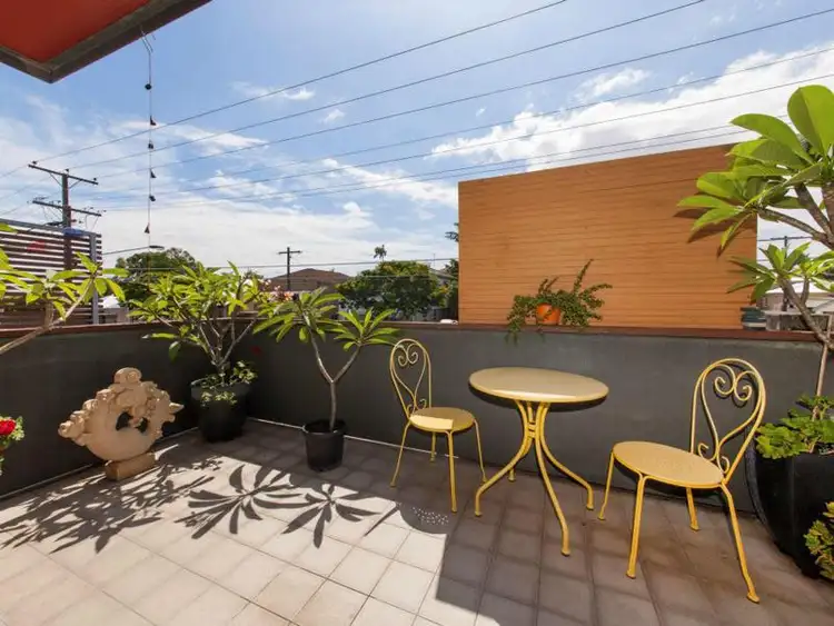 Fifth view of Homely apartment listing, 2/75 Hardgrave Road, West End QLD 4101