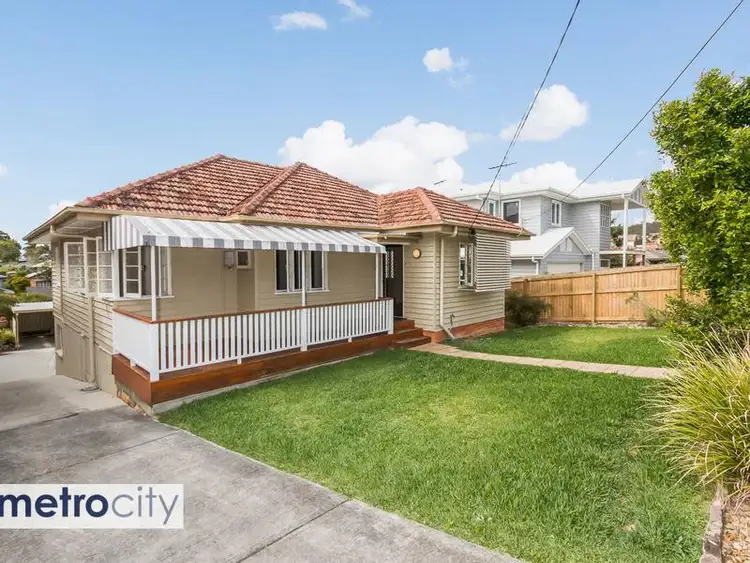 88 Raven Street, Camp Hill QLD 4152