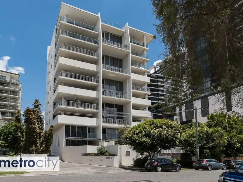 Main view of Homely apartment listing, 21/15 Walsh Street, Milton QLD 4064