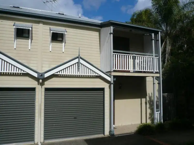 4/15 Greenlaw St, Indooroopilly QLD 4068