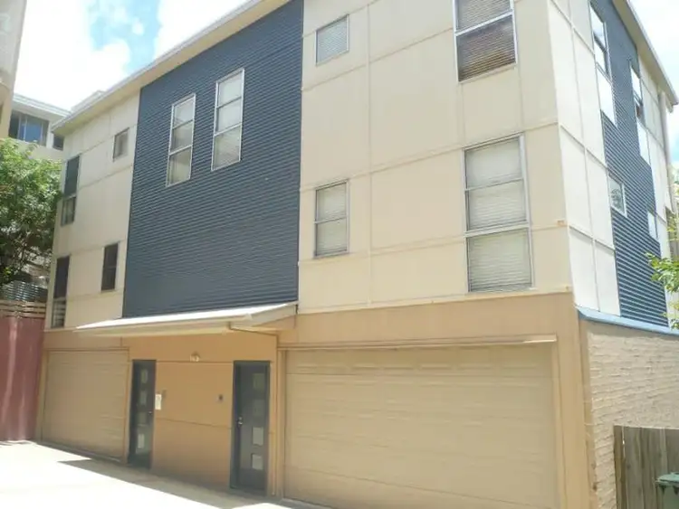 4/21 Hazlewood St, Highgate Hill QLD 4101