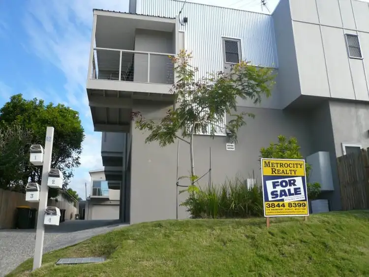 2/42 Julia St, Wavell Heights QLD 4012