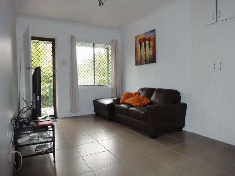 8/25 Sir Fred Schonell Drive, St Lucia QLD 4067