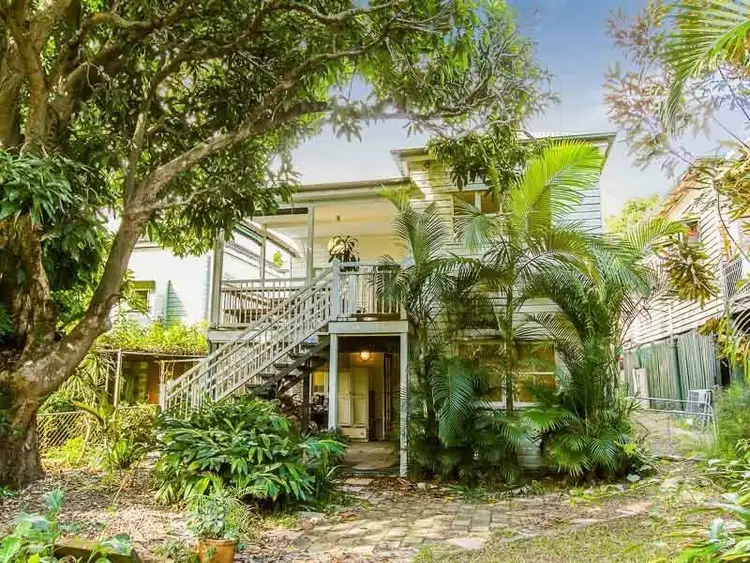 26 Deighton Road, Dutton Park QLD 4102