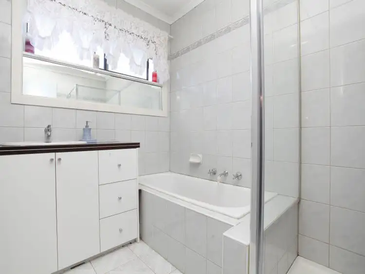 Fourth view of Homely house listing, 32 Entally Drive, St Albans VIC 3021