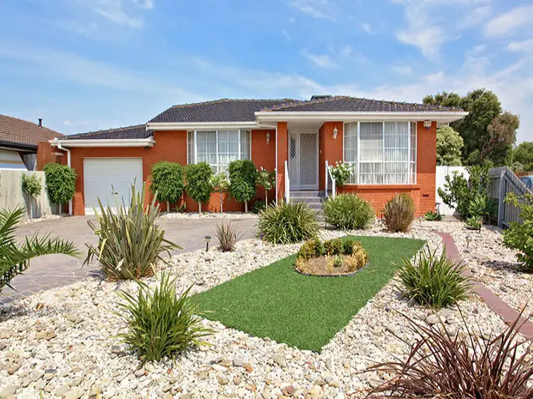 7 Blake Close, Delahey VIC 3037