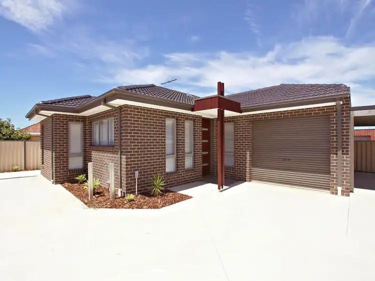 2/80 View St, St Albans VIC 3021