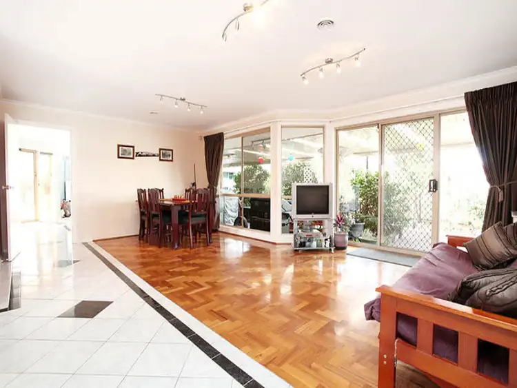 Seventh view of Homely house listing, 20 Thistle Court, Delahey VIC 3037