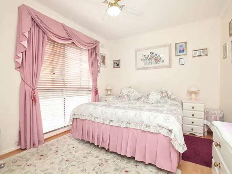 Sixth view of Homely house listing, 10 Everton Court, St Albans VIC 3021