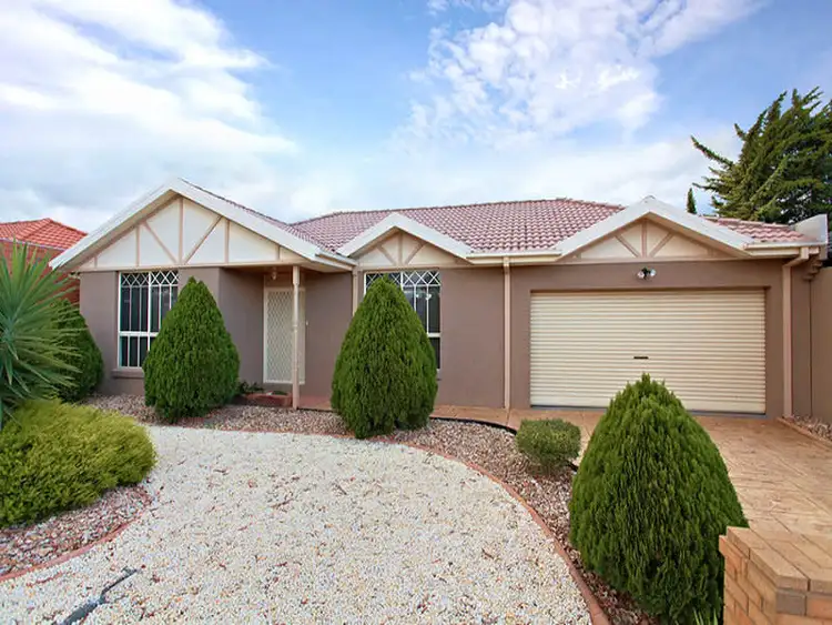 19 Brampton Circuit, Delahey VIC 3037