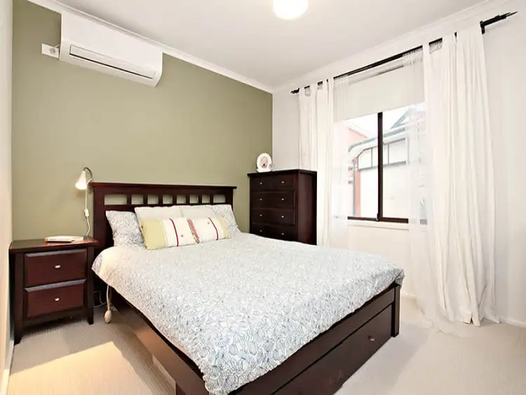 Fifth view of Homely house listing, 10 Tarrant Court, Keilor Downs VIC 3038