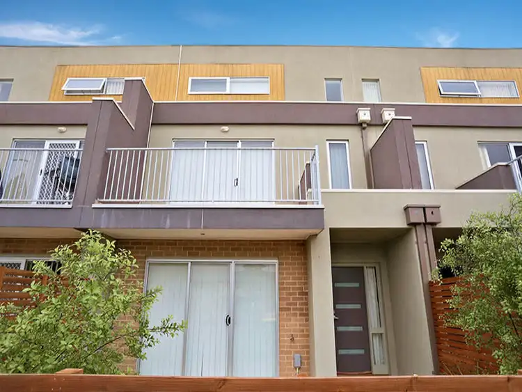 5/5-9 Strathvea Lane, Caroline Springs VIC 3023