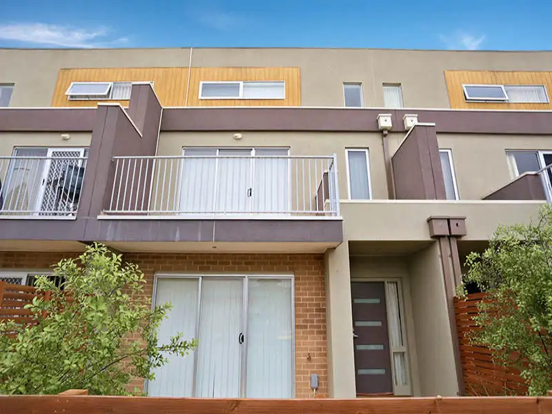 Main view of Homely house listing, 5/5-9 Strathvea Lane, Caroline Springs VIC 3023