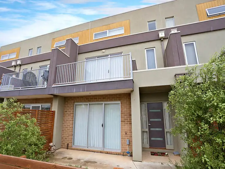 Second view of Homely house listing, 5/5-9 Strathvea Lane, Caroline Springs VIC 3023