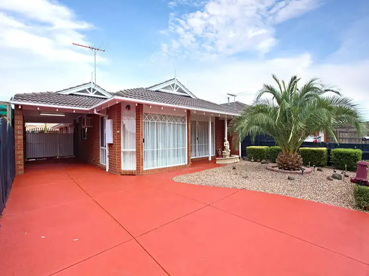 13 Granite Way, Delahey VIC 3037