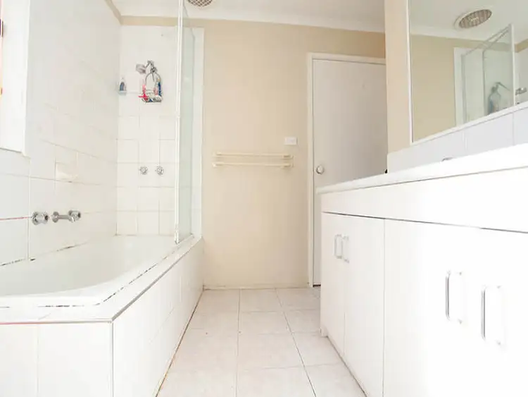 Sixth view of Homely house listing, 26 Chris Court, Hillside VIC 3037