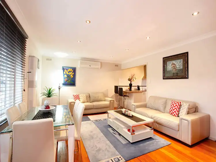 2/5 Wood Street, Deer Park VIC 3023