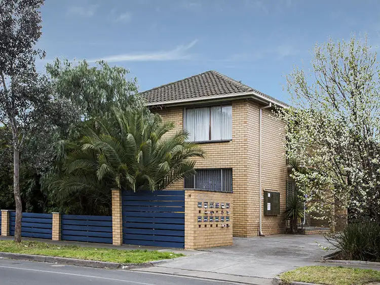 2/18 Ridley Street, Albion VIC 3020