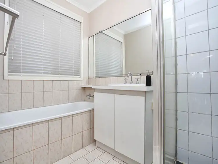 Sixth view of Homely unit listing, 1/58 Kingdom Avenue, Kings Park VIC 3021