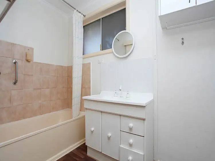 Seventh view of Homely unit listing, 6/40 East Esplanade, St Albans VIC 3021