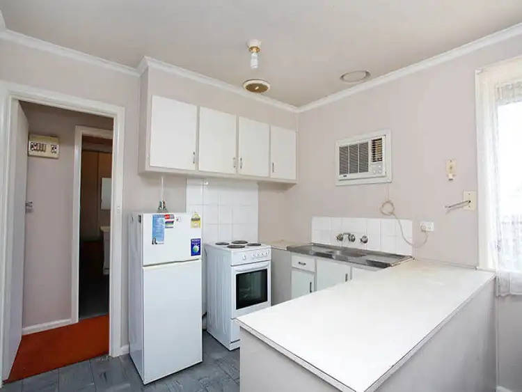 Fifth view of Homely unit listing, 1/40 East Esplanade, St Albans VIC 3021
