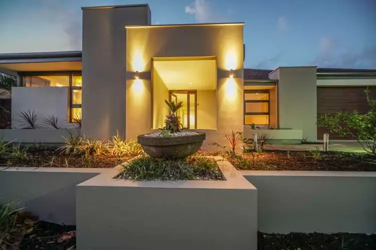 31 Dulegal Way, Aveley WA 6069