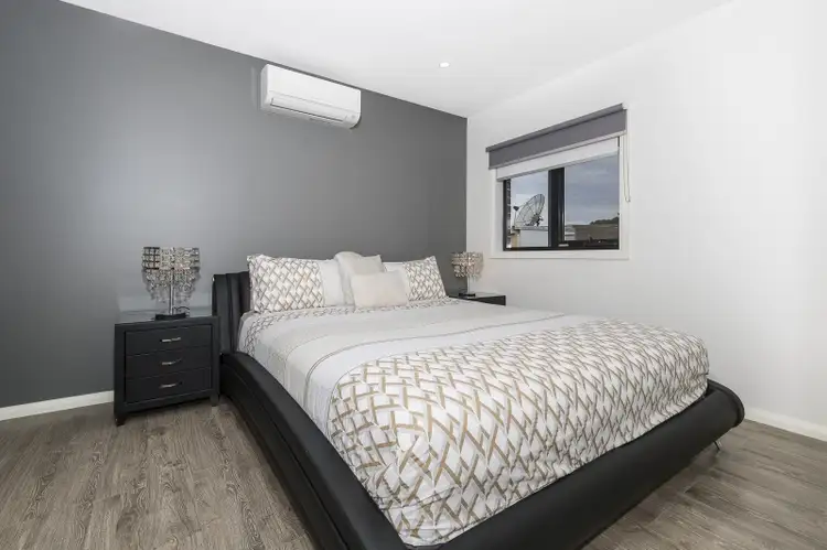 Fifth view of Homely unit listing, 17a Laurel Street, St Albans VIC 3021