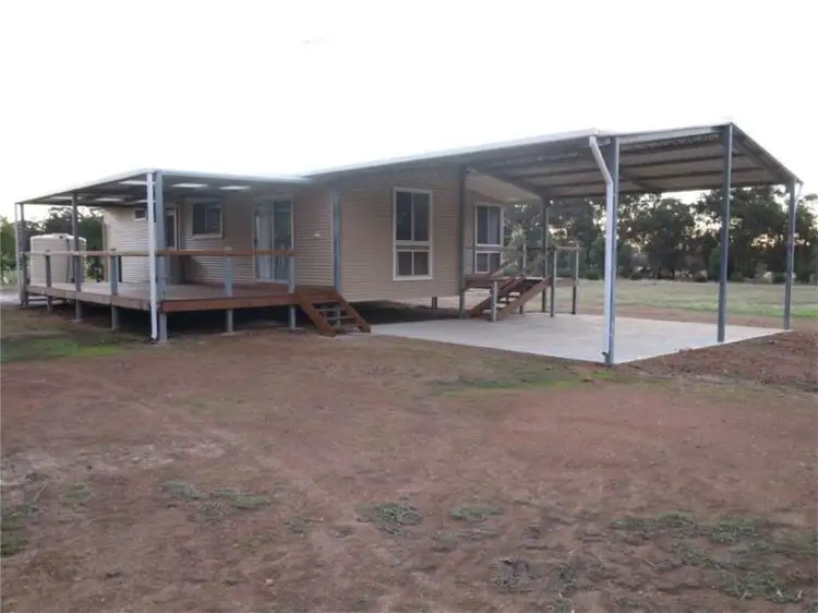 102 Refractory Road, Bakers Hill WA 6562