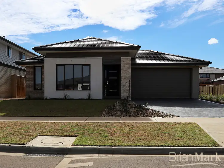 Main view of Homely house listing, 33 Latitude Promenade, Truganina VIC 3029