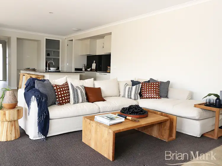 Seventh view of Homely house listing, 33 Latitude Promenade, Truganina VIC 3029