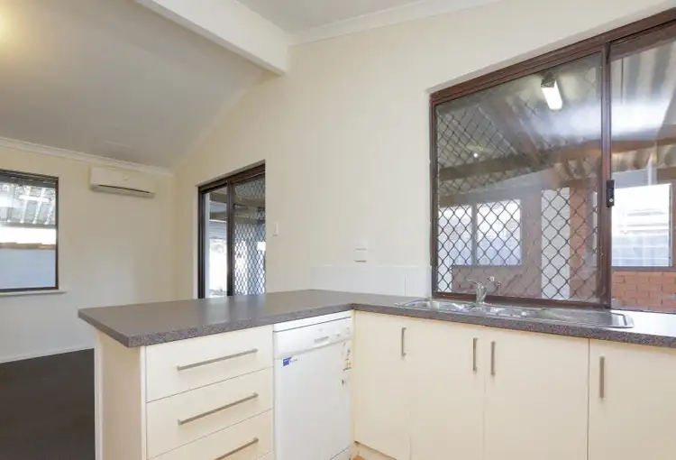 Fifth view of Homely house listing, 40 Meadowbrook Drive, Parkwood WA 6147