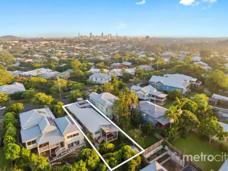 244 Ekibin Road East, Tarragindi QLD 4121