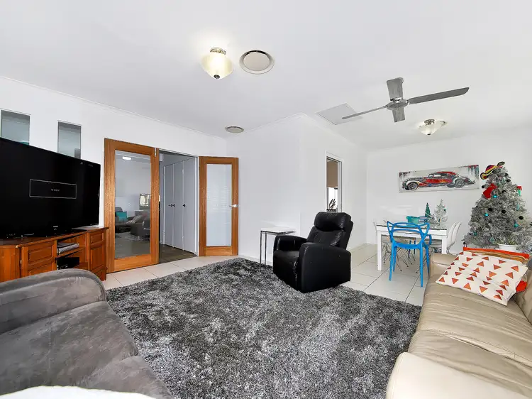 Second view of Homely house listing, 9 Lowrie Ct, Cleveland QLD 4163