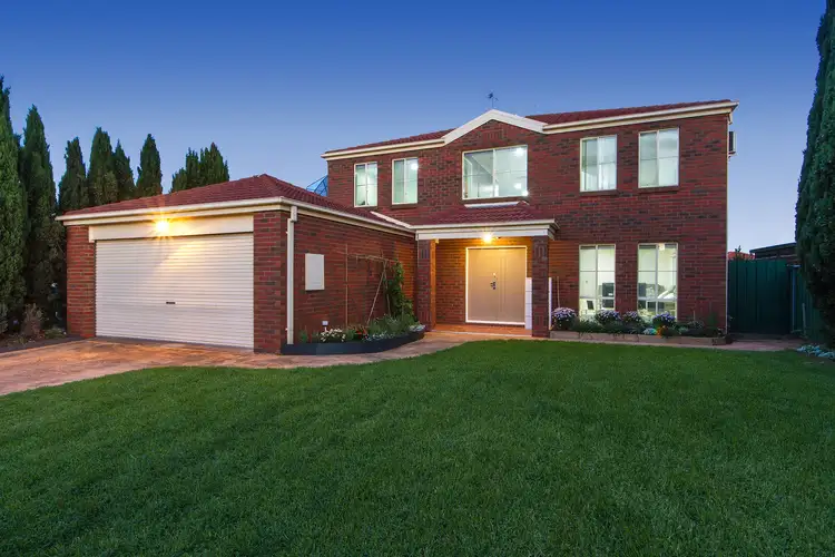 10 Rogers Close, Burnside VIC 3023