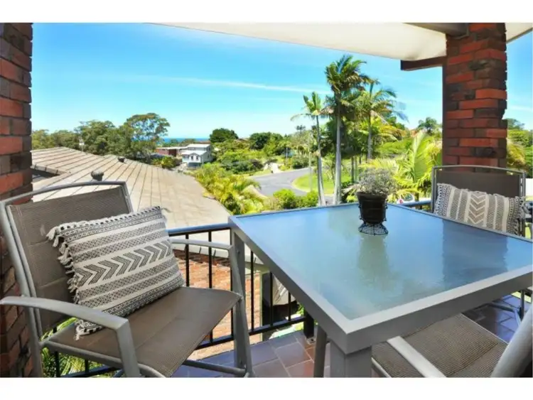 52 Parkes Drive, Korora NSW 2450