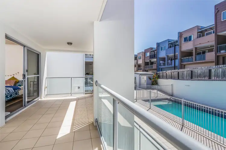 33/108 Nicholson Street, Greenslopes QLD 4120