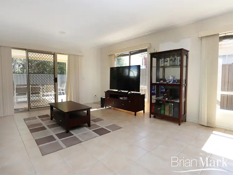 Second view of Homely house listing, 6 Maclarens Close, Manor Lakes VIC 3024