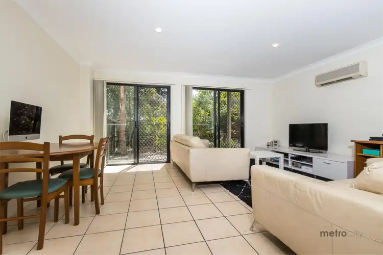 Second view of Homely townhouse listing, 2/150 Riding Road, Balmoral QLD 4171