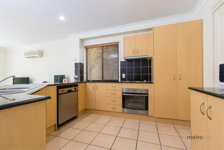 Third view of Homely townhouse listing, 2/150 Riding Road, Balmoral QLD 4171