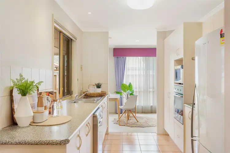 Fourth view of Homely house listing, 3 Twyford Close, Hillside VIC 3037