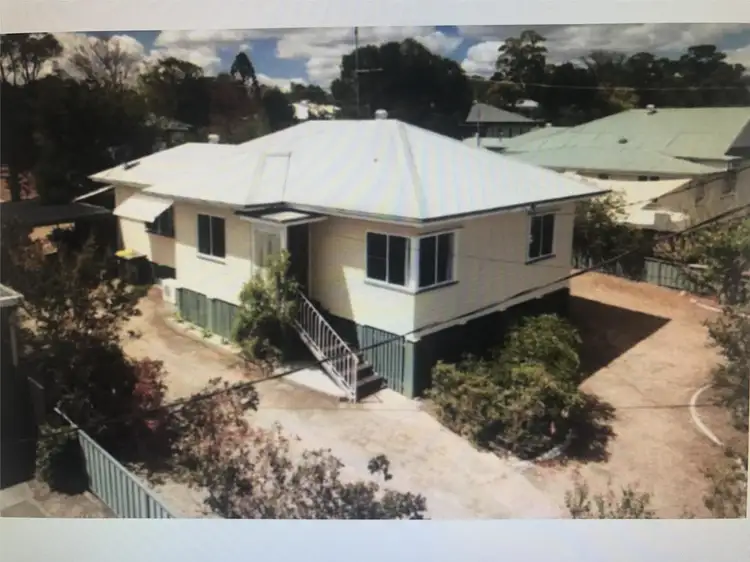 27 Marshall Street, Warwick QLD 4370