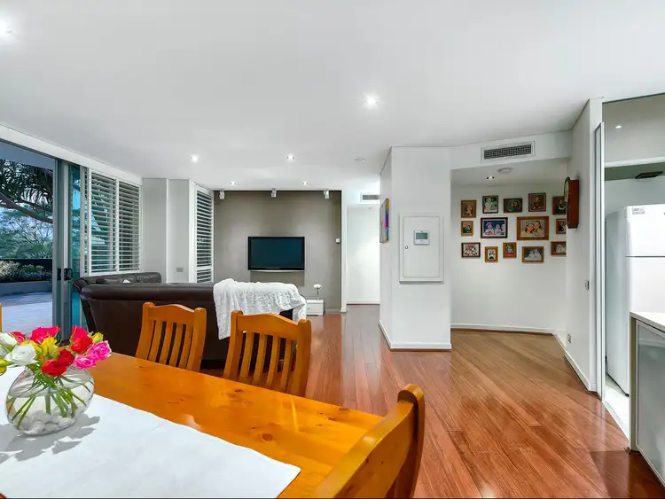 Fourth view of Homely apartment listing, 2/205 Coronation Drive, Milton QLD 4064