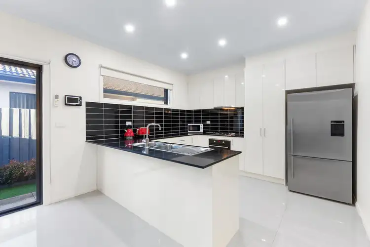 Seventh view of Homely townhouse listing, 1/7 Lacebark Road, Delahey VIC 3037