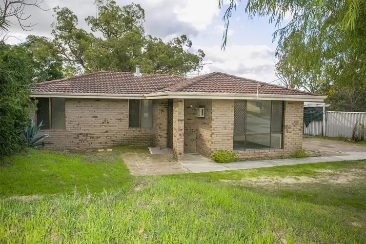 11 Oakleaf Circle, Mirrabooka WA 6061