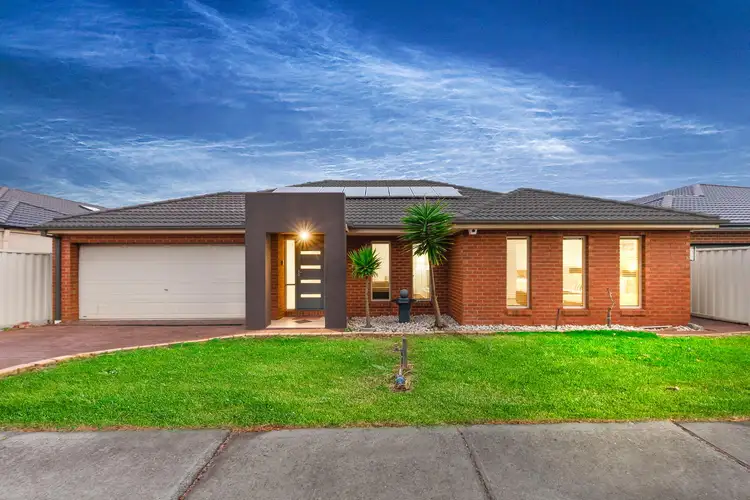 18 Bowman Court, Taylors Hill VIC 3037
