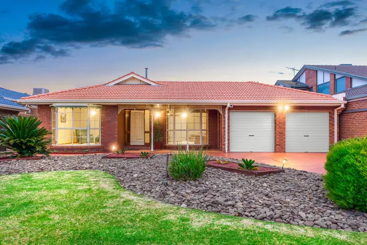 3 Landau Court, Taylors Lakes VIC 3038