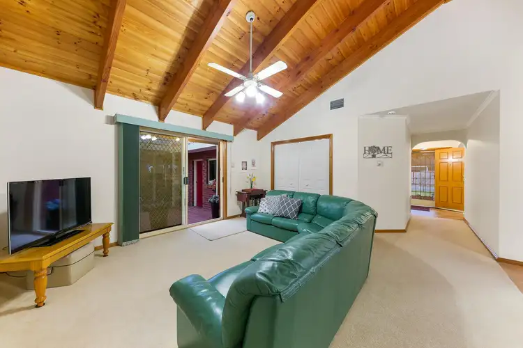 Sixth view of Homely house listing, 3 Landau Court, Taylors Lakes VIC 3038