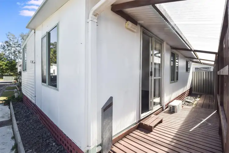 4/9 Milpera Road, Green Point NSW 2251