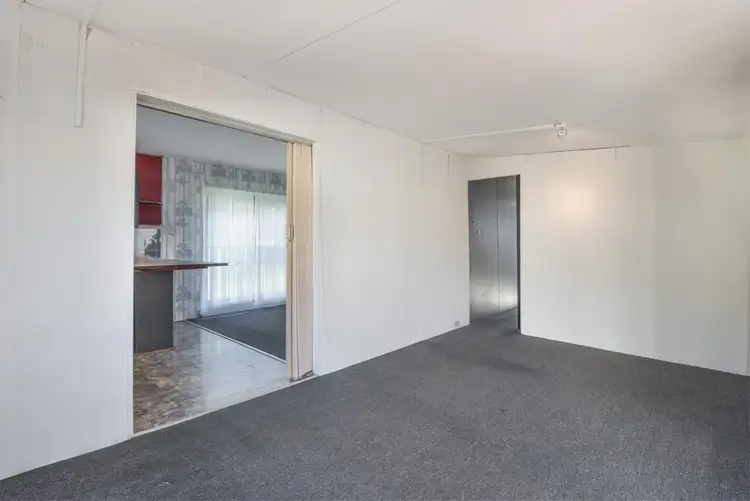 Second view of Homely house listing, 4/9 Milpera Road, Green Point NSW 2251