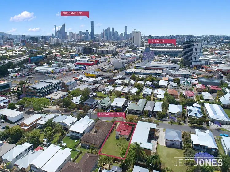 25 Qualtrough Street, Woolloongabba QLD 4102